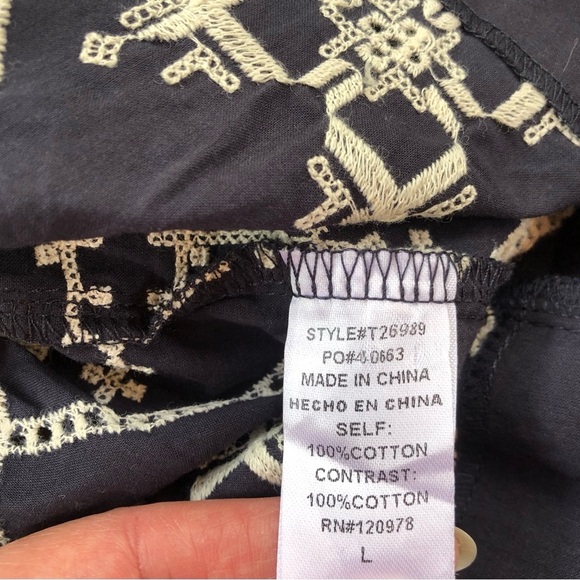 NWT Entro Black & White Geometric Embroidered Sleeveless Top Size L - Picture 7 of 8